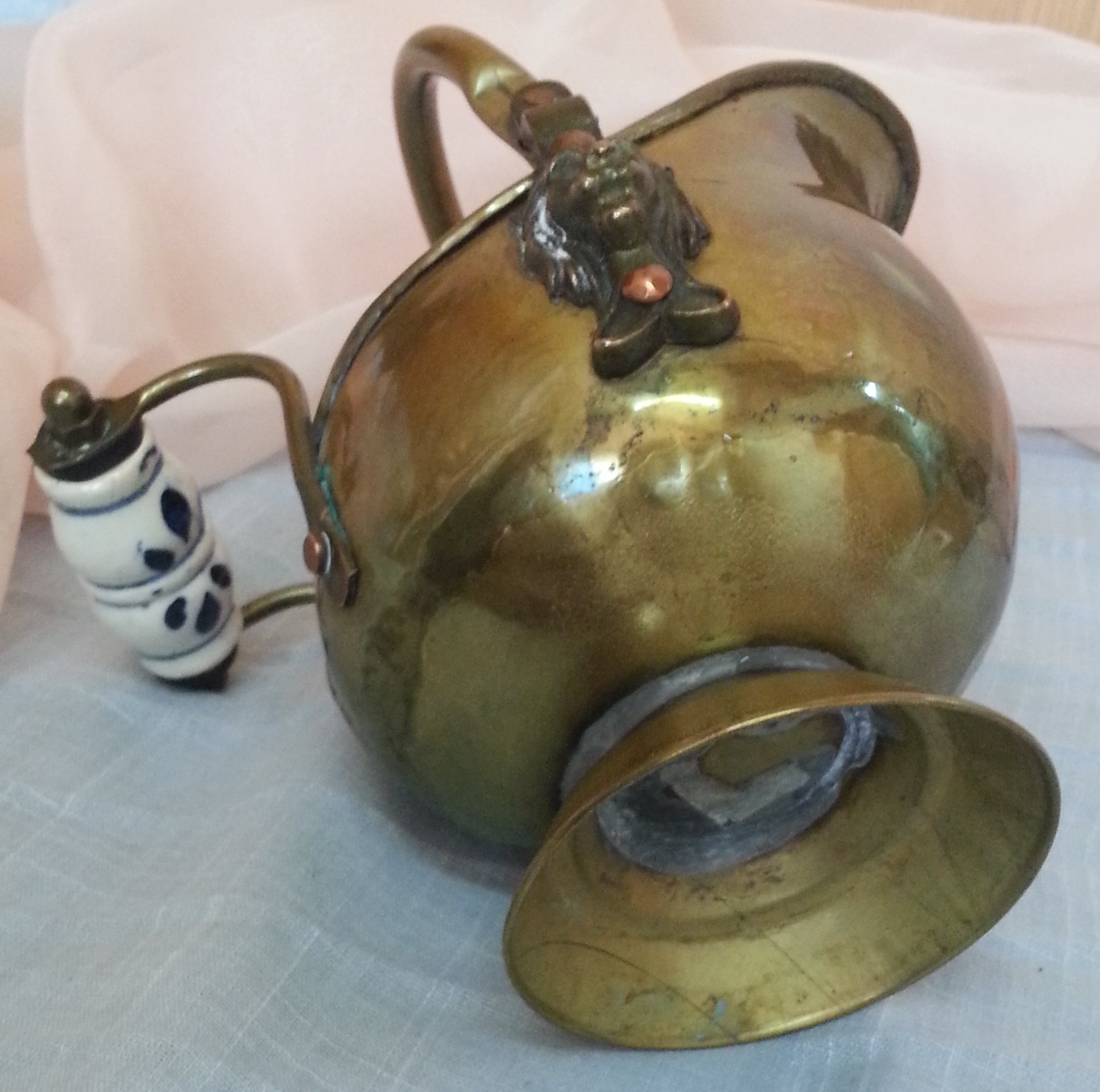 carbonera-en-cobre-pequeno-tamano-4.jpg