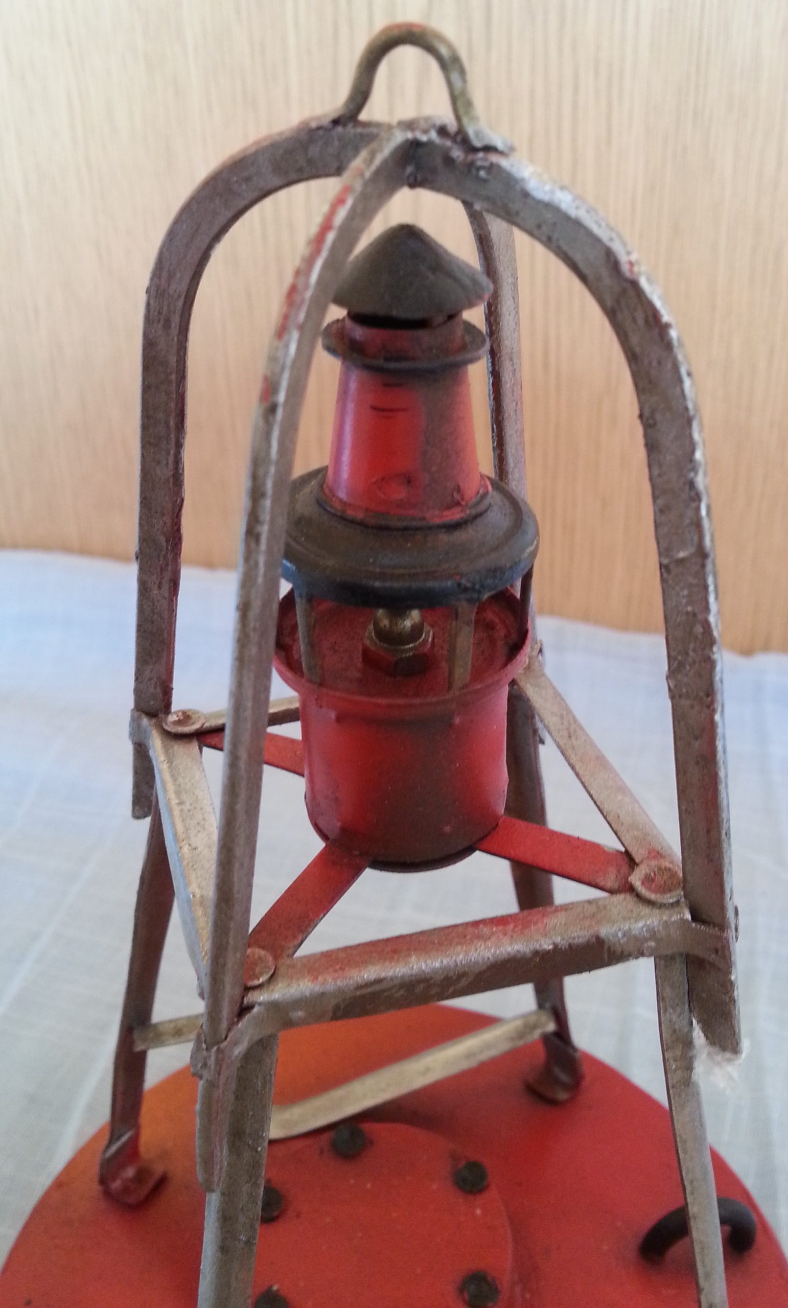 faro-de-decoracion-metalico-estilo-vintage-1.jpg
