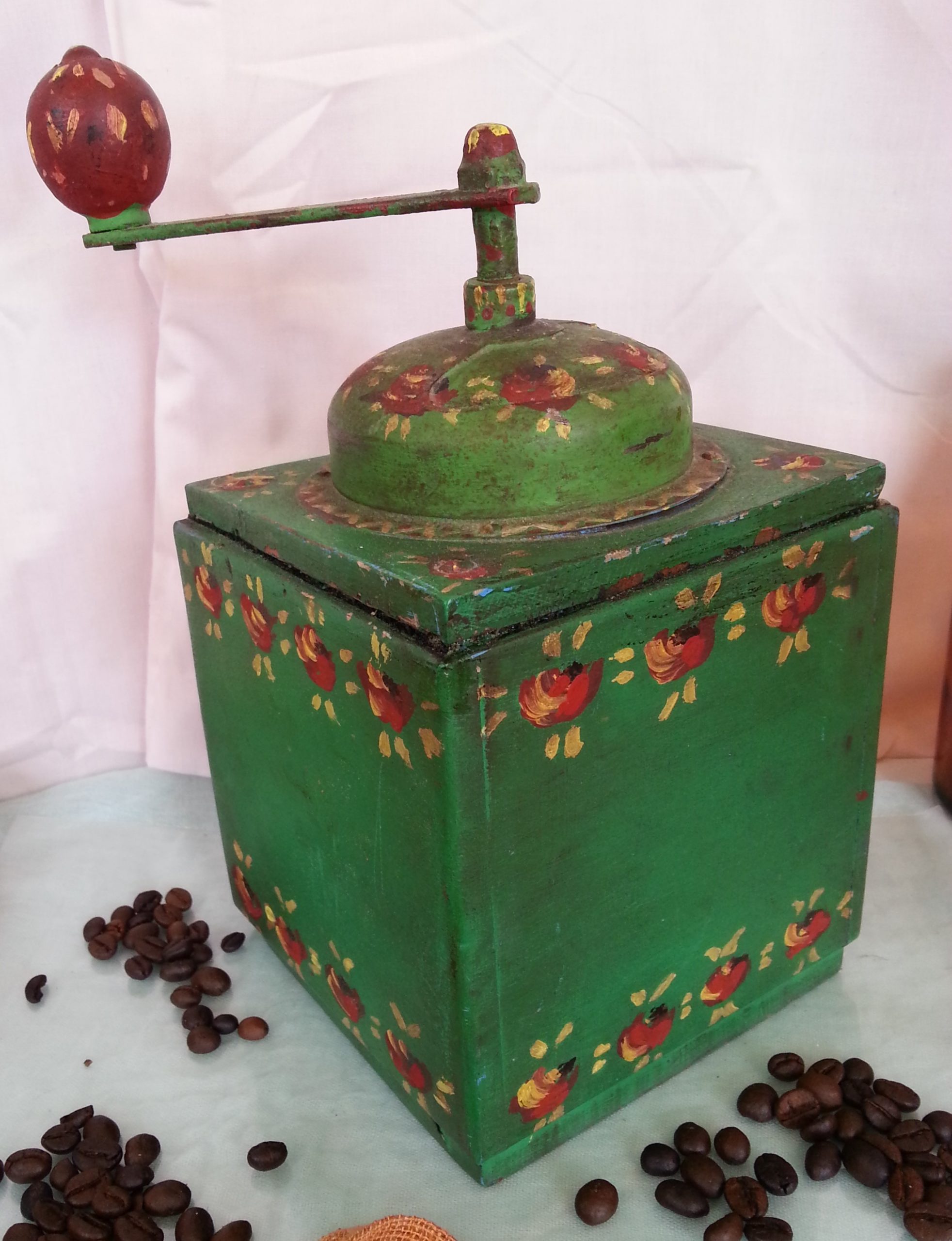 molinillo-de-cafe-vintage-decorado-a-mano-2.jpg