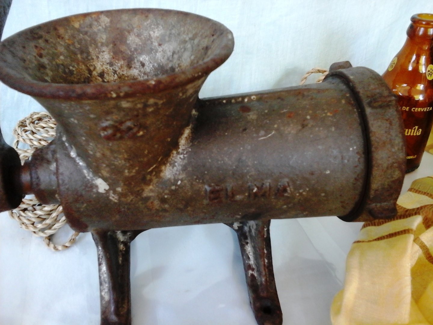 picadora-de-carne-marca-elma-n-22-vieja-maquina-todavia-util-2.jpg