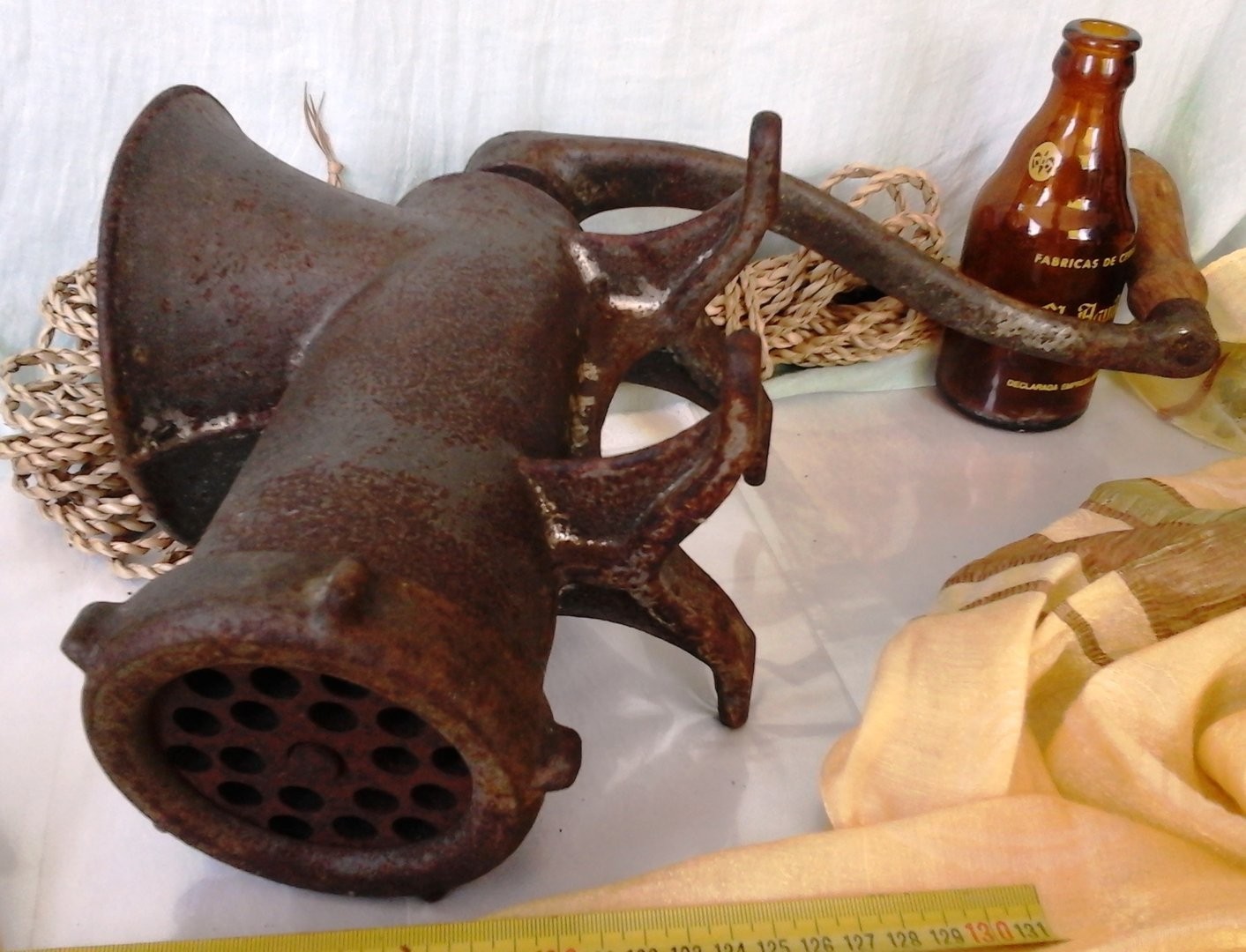 picadora-de-carne-marca-elma-n-22-vieja-maquina-todavia-util-4.jpg