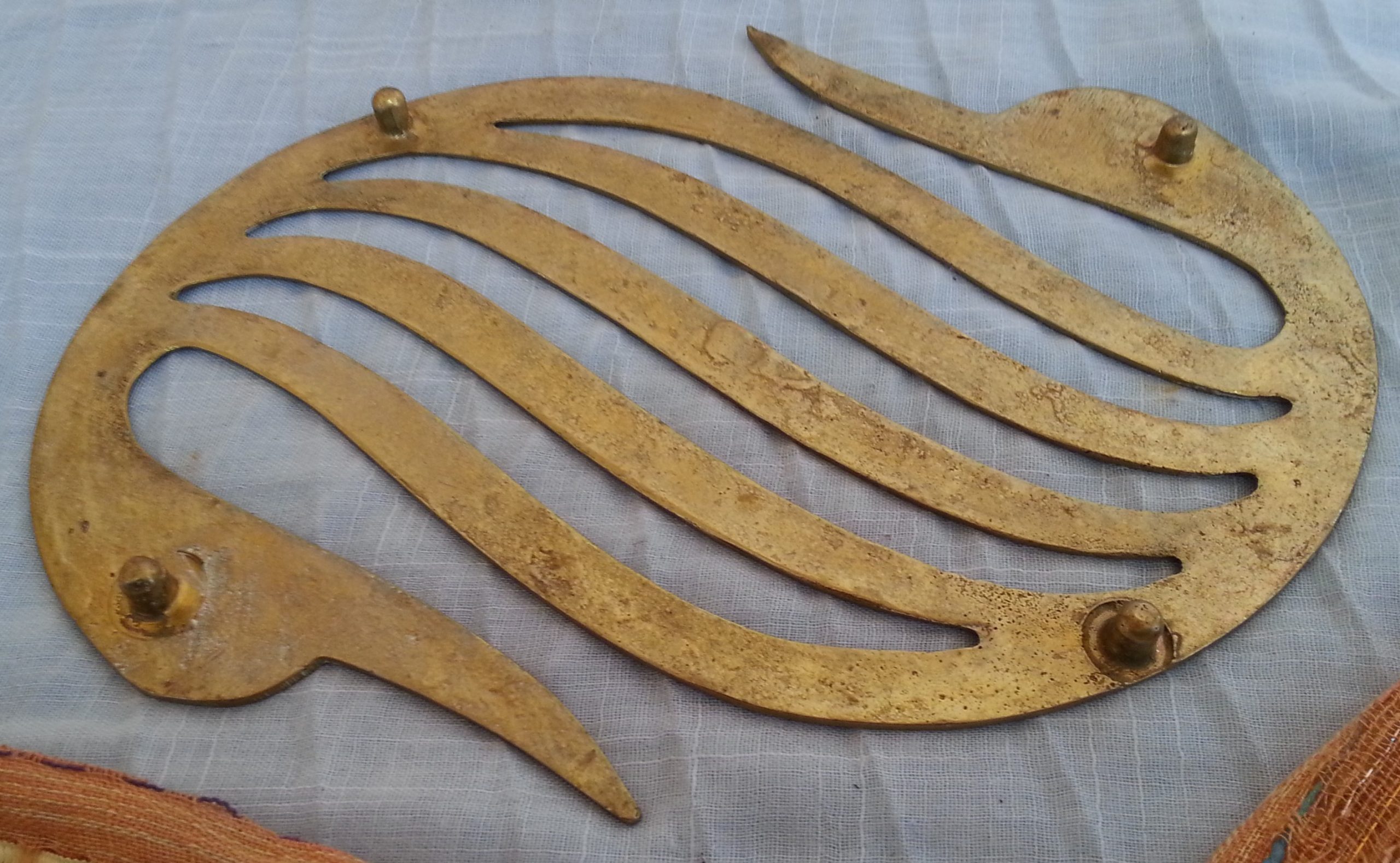 salva-manteles-en-bronce-anos-70-buena-calidad-3.jpg