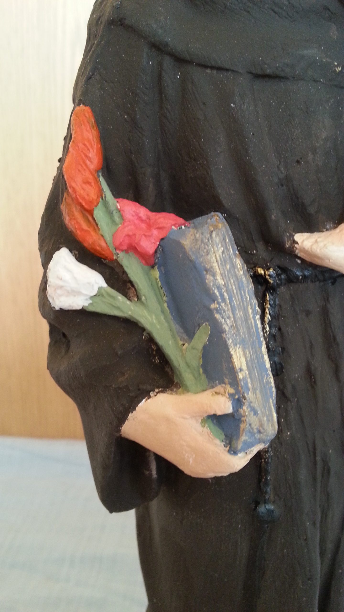 san-antonio-de-padua-con-nino-en-brazos-escultura-en-escayola-3.jpg