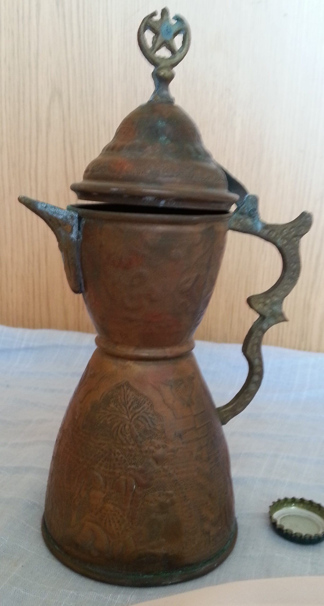 tetera-antigua-en-bronce-muy-bonita.jpg