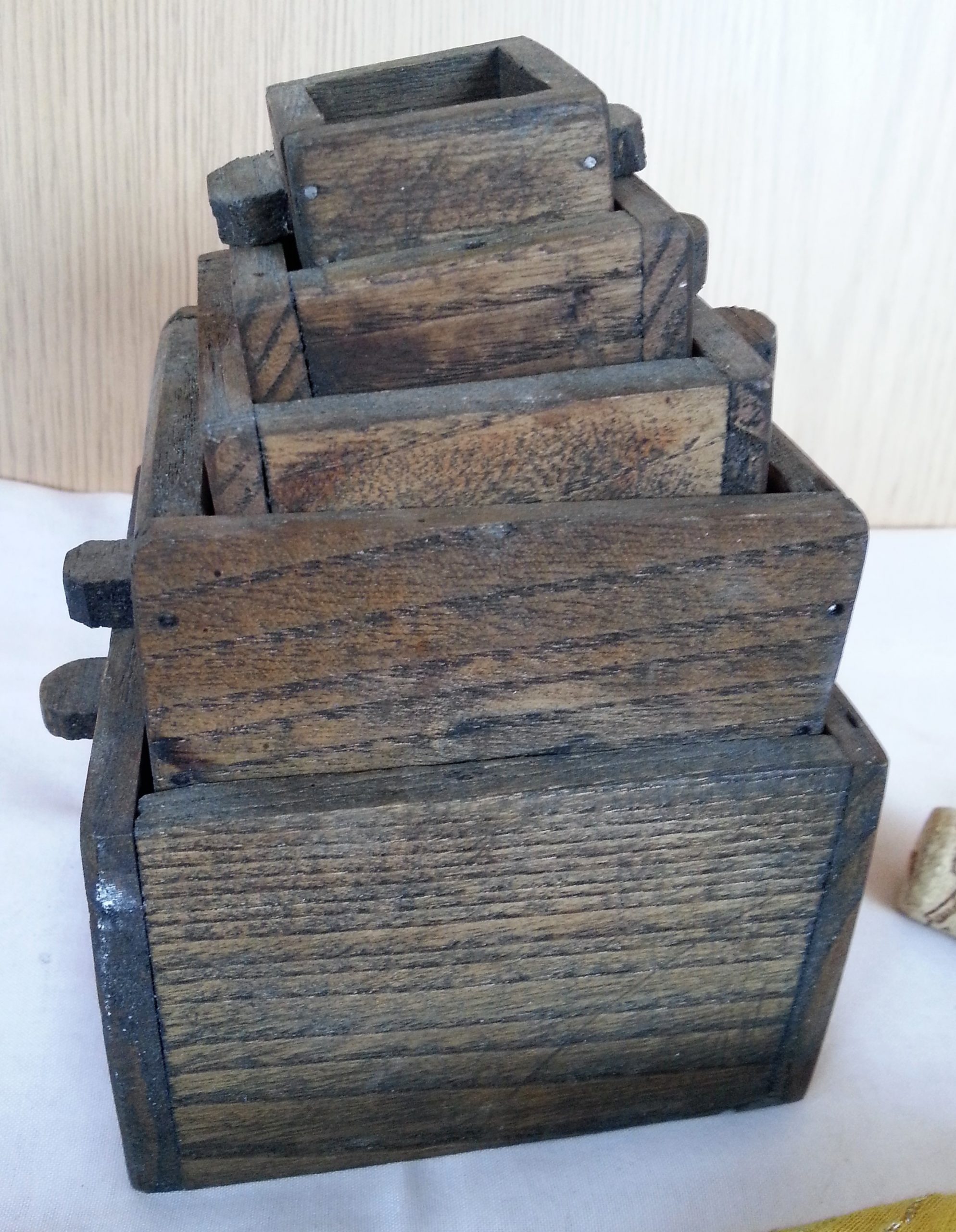 viejas-medidas-de-madera-para-el-grano-en-madera-emblematicas-5-piezas-6.jpg