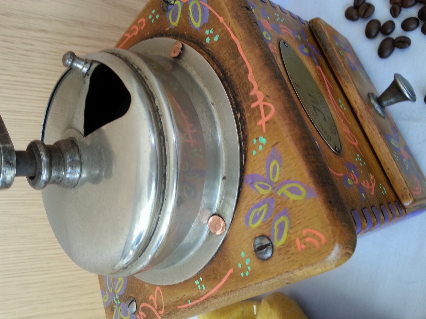 viejo-molinillo-de-cafe-anos-70-decoracion-vintage-preciosa-pieza-old-coffee-mill-9.jpg