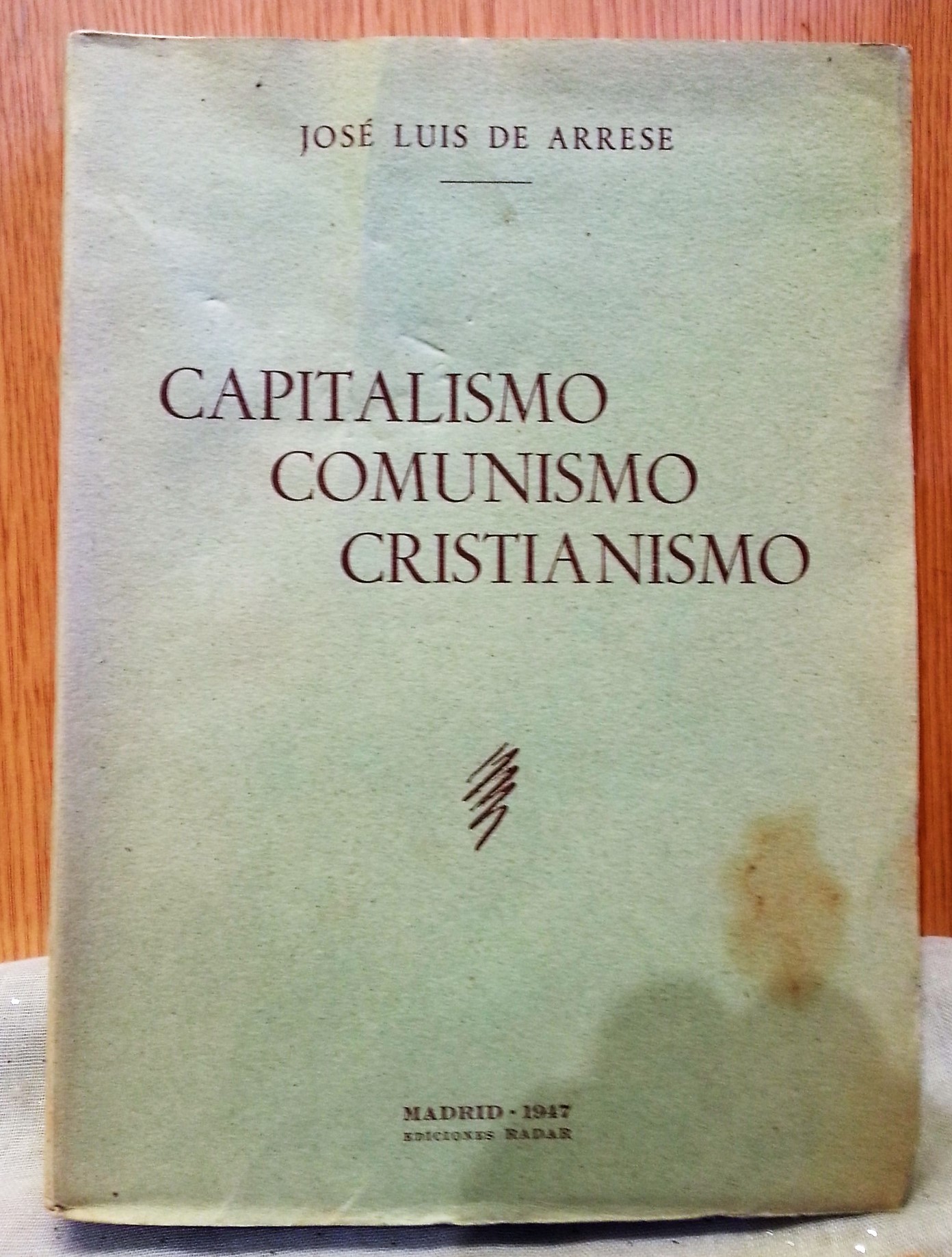 libro-capitalismo-comunismo-cristianismo-jose-luis-de-arrese-ano-1947.jpg